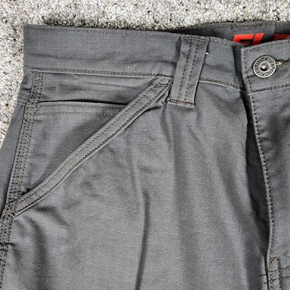 Dickies Cargo Pants Mens 30x32 Relaxed Fit Flex Ripstop Double Knee Grey NWOT